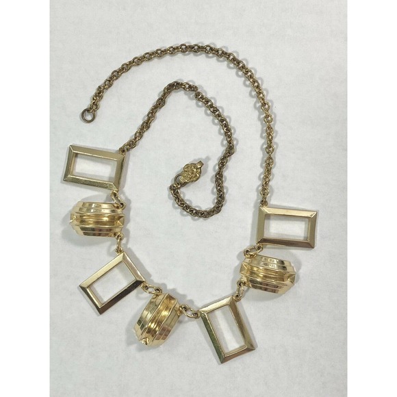 Simple gold Necklace, Bracelet, and Earring SET - Picture 5 of 7